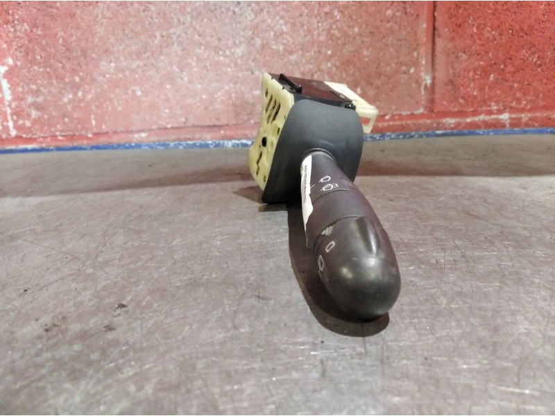 Recambio de mando limpia para renault clio 1.2 referencia OEM IAM   