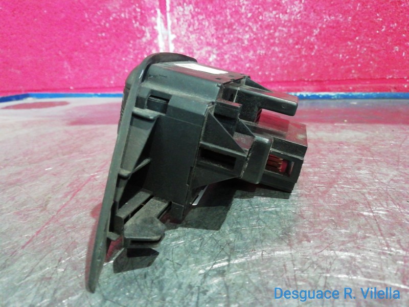 Recambio de mando luces para seat inca (6k9) 1.9 sdi van | 08.96 - 12.03 1.9 sdi van | 08.96 - 12.03 referencia OEM IAM   