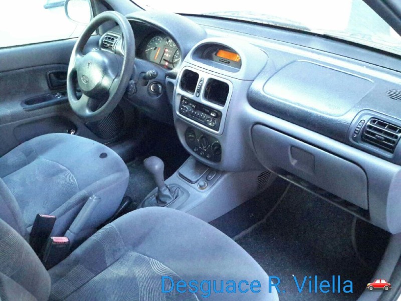 renault clio ii fase i (b/cbo) 1.6 rxe automático | 12.98 - 12.00 del año 1999