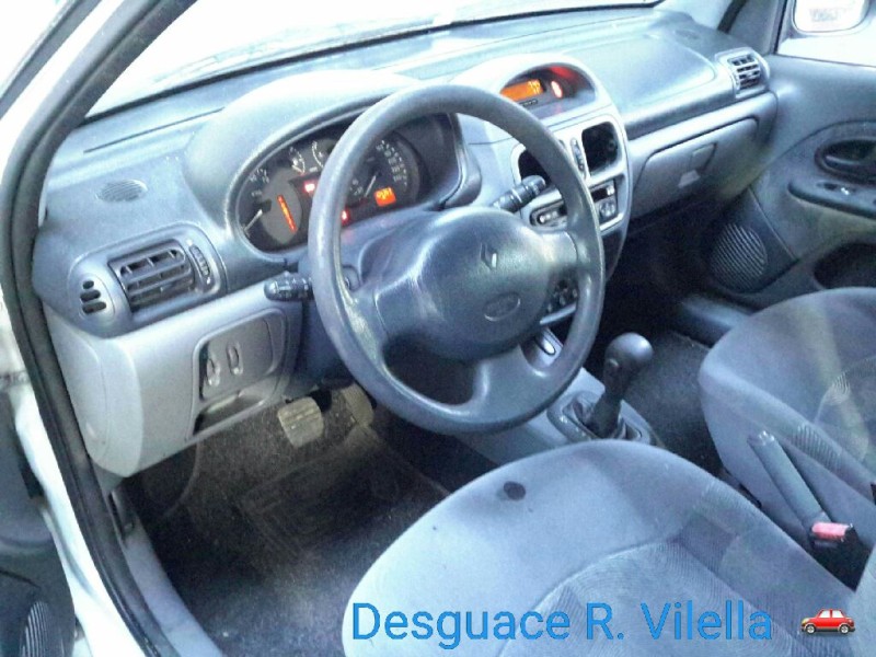 renault clio ii fase i (b/cbo) 1.6 rxe automático | 12.98 - 12.00 del año 1999