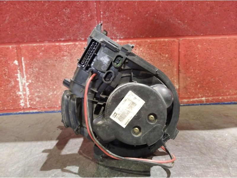 Recambio de motor calefaccion para renault clio 1.2 referencia OEM IAM 661308X  