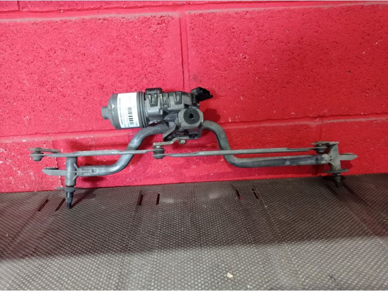 Recambio de motor limpia delantero para renault clio 1.2 referencia OEM IAM   