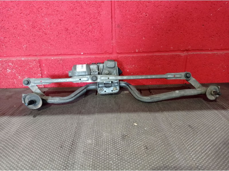 Recambio de motor limpia delantero para renault clio 1.2 referencia OEM IAM   