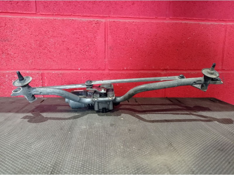 Recambio de motor limpia delantero para renault clio 1.2 referencia OEM IAM   