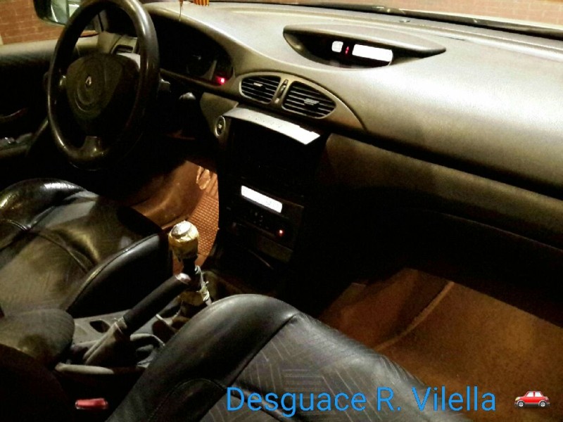 renault laguna ii (bg0) authentique | 0.01 - ... del año 2005