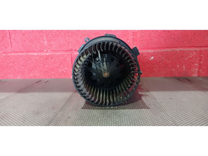 Recambio de motor calefaccion para citroen xsara picasso 1.6 16v hdi referencia OEM IAM 6424501  