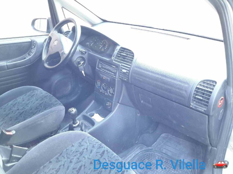 opel zafira a comfort | 08.00 - 12.03 del año 2002
