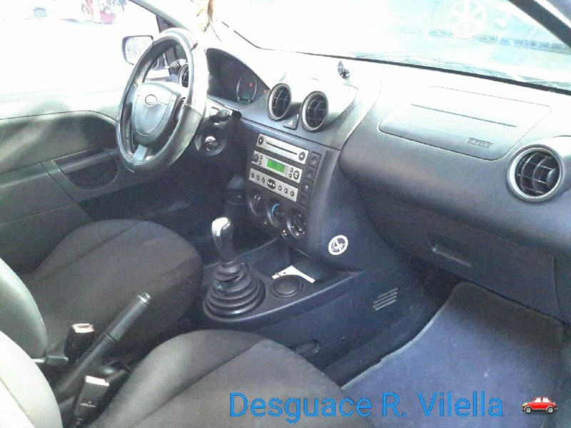 ford fiesta (cbk) ambiente | 11.01 - 12.08 del año 2004 ford fiesta (cbk) ambiente | 11.01 - 12.08 del año 2004