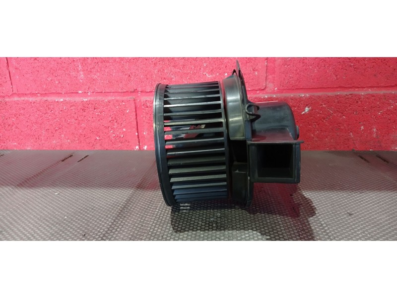 Recambio de motor calefaccion para citroen xsara picasso 1.6 16v hdi referencia OEM IAM 6424501  