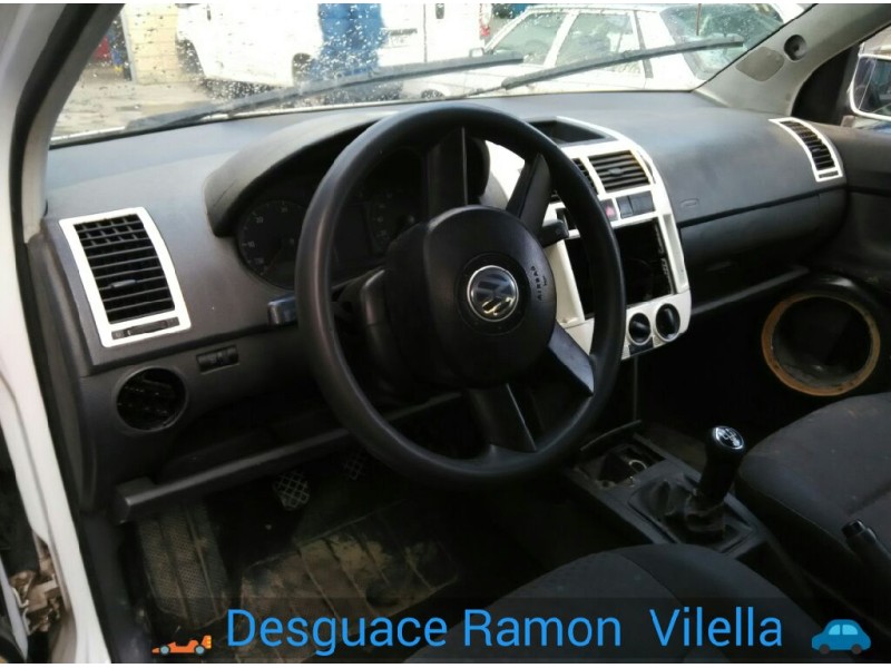 volkswagen polo (9n1) highline | 11.01 - 12.05 del año 2004 volkswagen polo (9n1) highline | 11.01 - 12.05 del año 2004