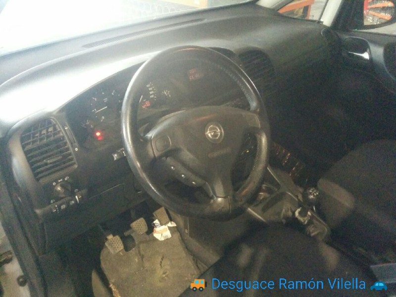opel zafira a comfort | 08.00 - 12.03 del año 2002