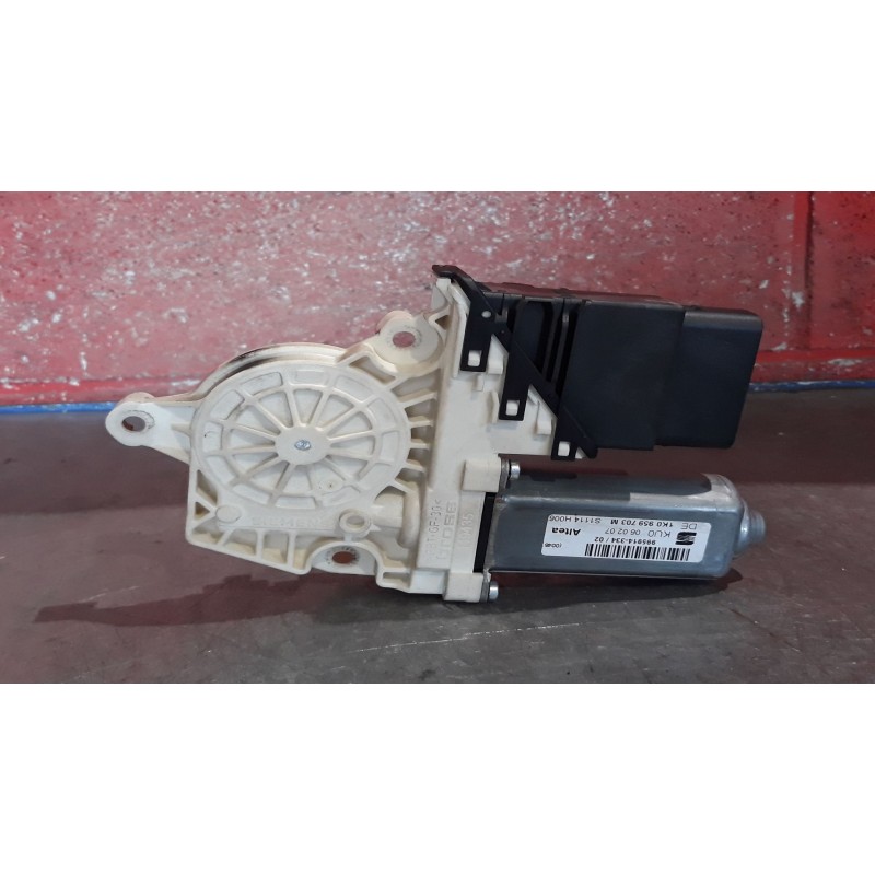 Recambio de motor elevalunas trasero izquierdo para seat altea xl (5p5) stylance / style referencia OEM IAM 1K0959703M 995914334