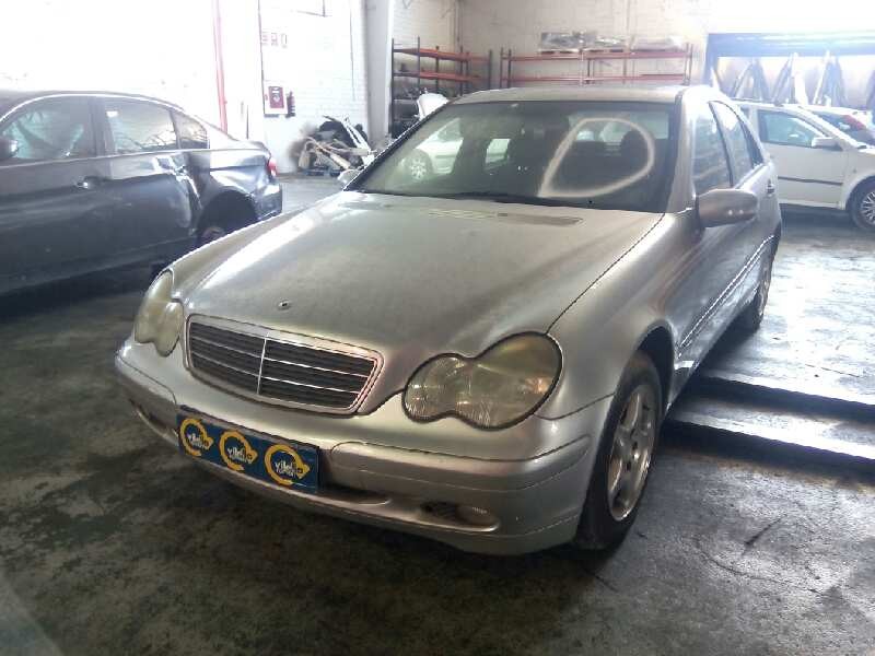 mercedes clase c (w203) berlina 220 cdi (203.006) | 12.00 - 12.04 del año 2003