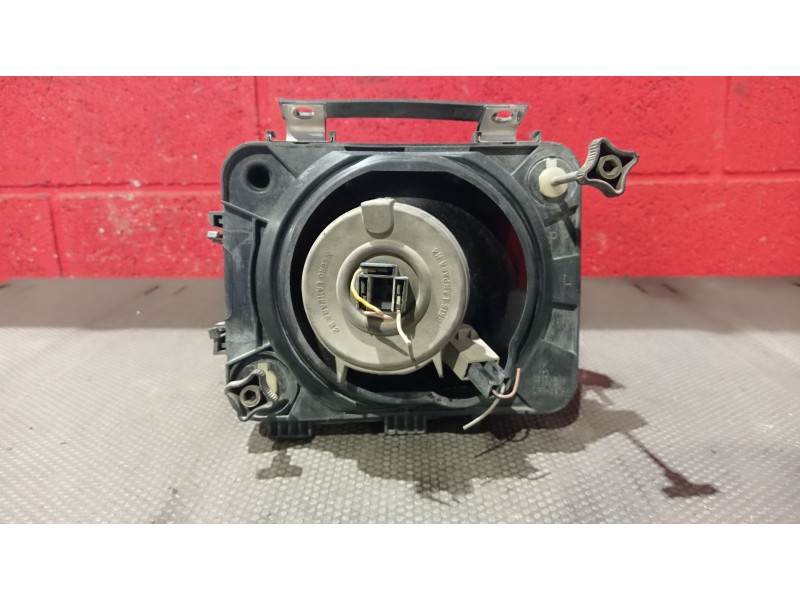 Recambio de faro izquierdo para opel corsa 1.2i 16v top referencia OEM IAM   