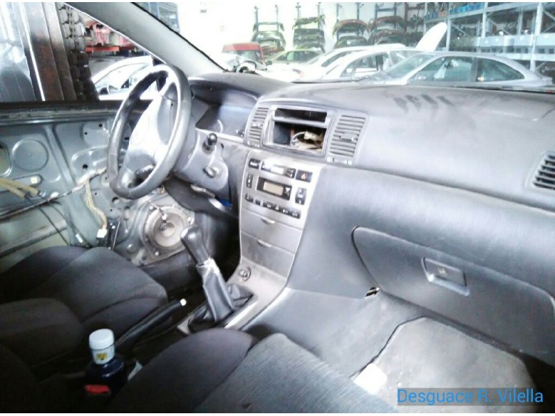 toyota corolla (e12) 1.6 linea sol berlina 3/5 | 10.01 - 12.04 del año 2002