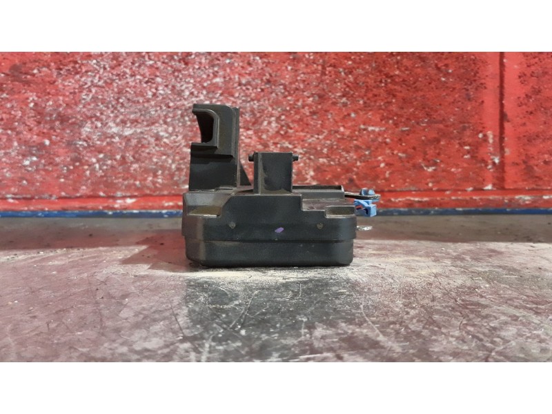 Recambio de cerradura puerta delantera derecha para renault trafic caja cerrada (ab 4.01) 1.9 diesel | 0.01 - ... 1.9 diesel | 0