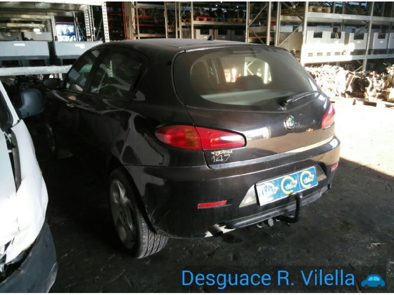 alfa romeo 147 (190) 1.9 jtd distinctive | 12.00 - 12.04 del año 2005 alfa romeo 147 (190) 1.9 jtd distinctive | 12.00 - 12.04 del año 2005