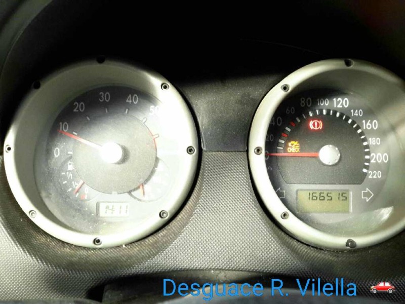 volkswagen polo berlina (6n2) trendline | 10.99 - 12.01 del año 2001