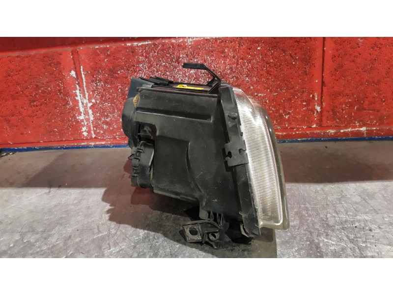Recambio de faro izquierdo para audi a4 berlina (b5)  | 0.94 - 0.99  | 0.94 - 0.99 referencia OEM IAM BIFARO  