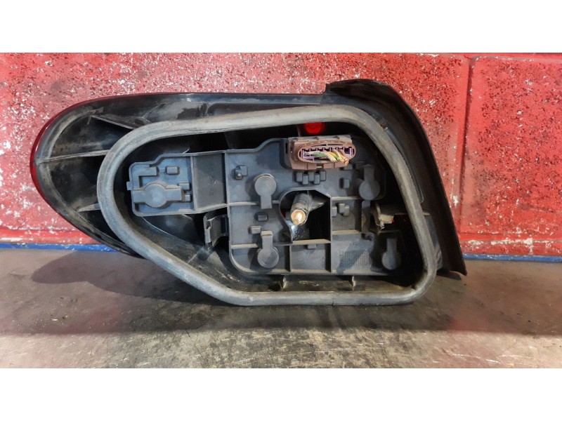 Recambio de piloto trasero derecho para citroen xsara berlina 1.6 | 0.97 - ... 1.6 | 0.97 - ... referencia OEM IAM   