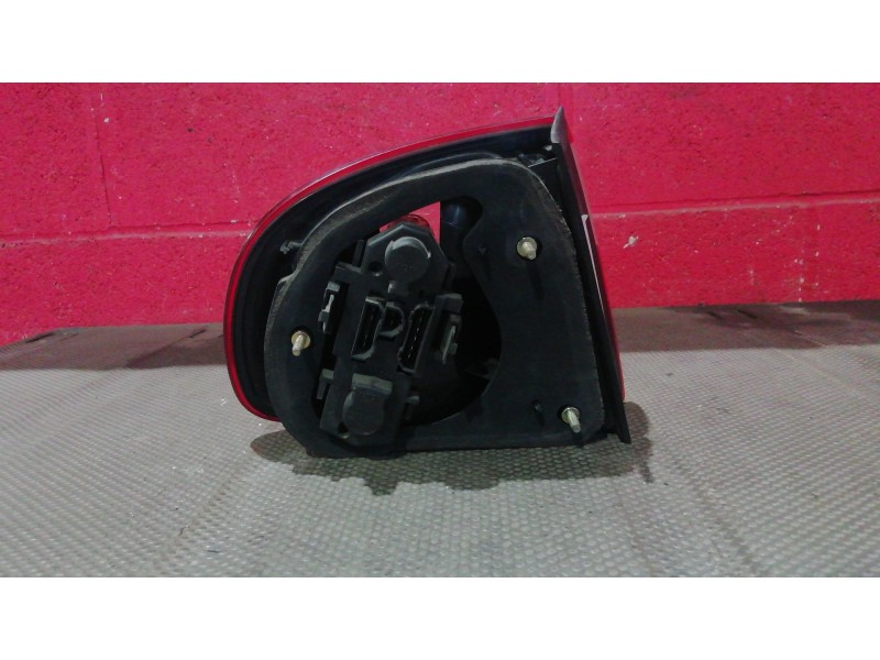 Recambio de piloto trasero derecho para seat toledo (1m2) 1.9 tdi | 0.99 - ... 1.9 tdi | 0.99 - ... referencia OEM IAM   