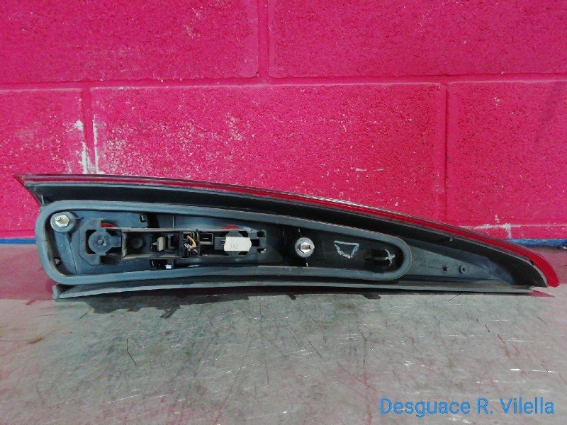 Recambio de piloto trasero derecho para volvo v70 familiar metropolitan | 01.98 - ... metropolitan | 01.98 - ... referencia OEM  Recambio de piloto trasero derecho para volvo v70 familiar metropolitan | 01.98 - ... metropolitan | 01.98 - ... referencia OEM
