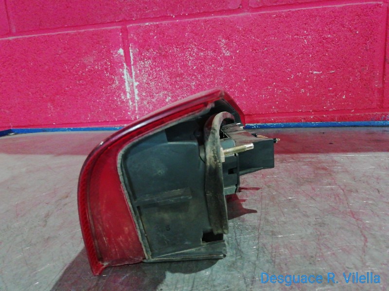 Recambio de piloto trasero derecho para volvo v70 familiar metropolitan | 01.98 - ... metropolitan | 01.98 - ... referencia OEM  Recambio de piloto trasero derecho para volvo v70 familiar metropolitan | 01.98 - ... metropolitan | 01.98 - ... referencia OEM