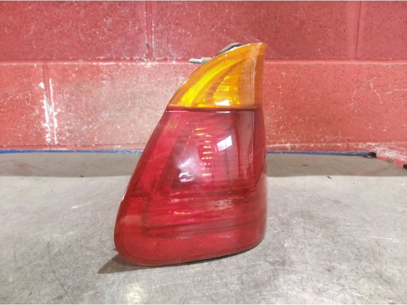 Recambio de piloto trasero izquierdo para bmw serie 3 berlina (e46) 320d | 04.98 - 12.01 320d | 04.98 - 12.01 referencia OEM IAM