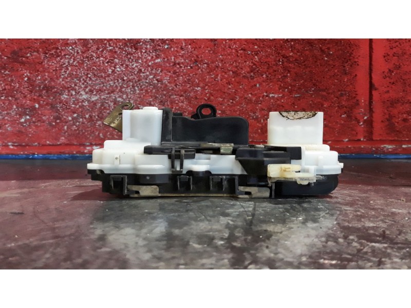 Recambio de cerra. puer. delantero izquierda para citroen c5 berlina 2.0 hdi 90 sx/sx automático | 01.03 - ... 2.0 hdi 90 sx/sx 