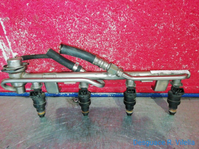Recambio de rampa inyectora para audi a4 berlina (b5) 1.8 t | 08.94 - 12.99 1.8 t | 08.94 - 12.99 referencia OEM IAM 058133681  