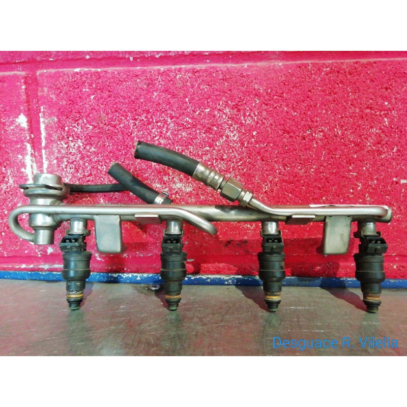 Recambio de rampa inyectora para audi a4 berlina (b5) 1.8 t | 08.94 - 12.99 1.8 t | 08.94 - 12.99 referencia OEM IAM 058133681  