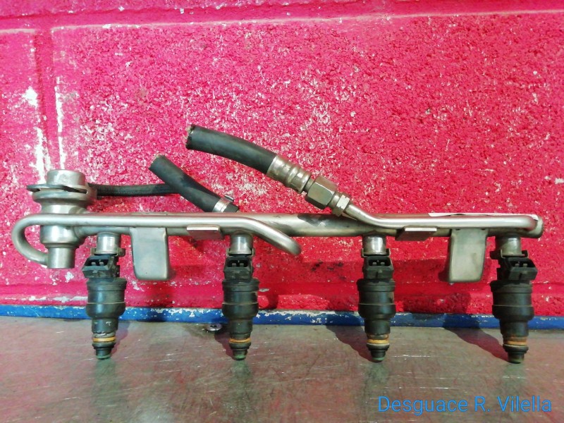 Recambio de rampa inyectora para audi a4 berlina (b5) 1.8 t | 08.94 - 12.99 1.8 t | 08.94 - 12.99 referencia OEM IAM 058133681  