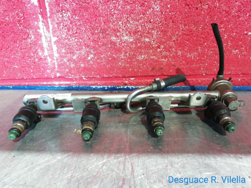Recambio de rampa inyectora para audi a4 berlina (b5) 1.8 t | 08.94 - 12.99 1.8 t | 08.94 - 12.99 referencia OEM IAM 058133681  