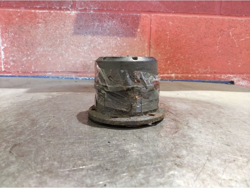 Recambio de cubos de bloqueo para suzuki vitara cabrio (et, ta) 1.6 i 16v referencia OEM IAM    Recambio de cubos de bloqueo para suzuki vitara cabrio (et, ta) 1.6 i 16v referencia OEM IAM