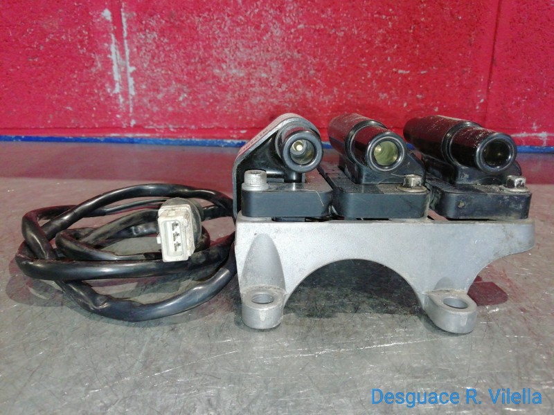 Recambio de bobina encendido para audi a4 berlina (b5) 2.4 | 08.97 - 12.99 2.4 | 08.97 - 12.99 referencia OEM IAM 078905101C  