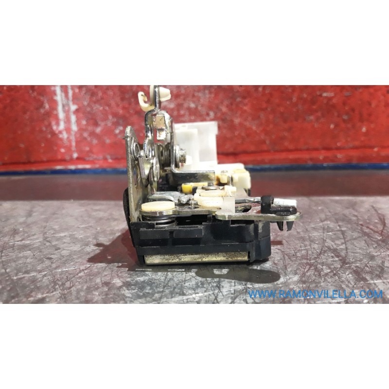 Recambio de cerra. puer. delantero derecha para fiat punto berlina (188) 1.9 d (i) | 08.99 - 12.02 1.9 d (i) | 08.99 - 12.02 ref