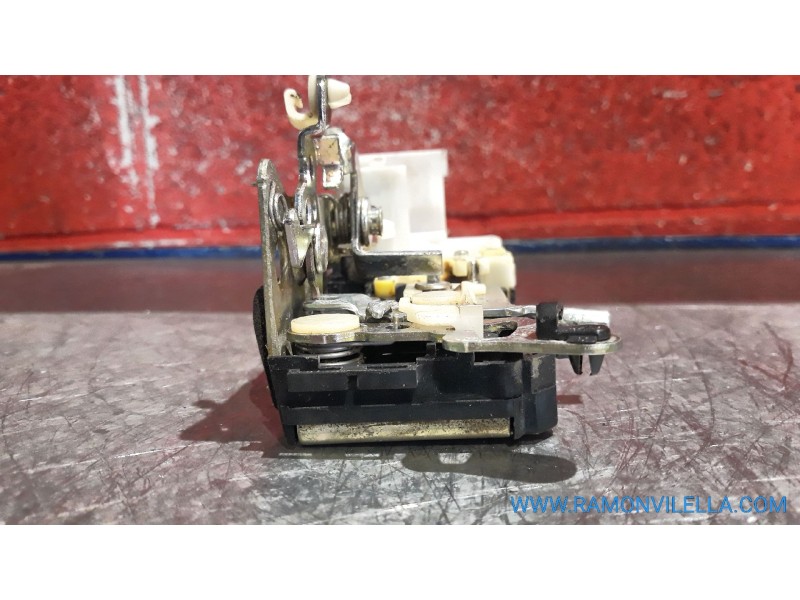 Recambio de cerra. puer. delantero derecha para fiat punto berlina (188) 1.9 d (i) | 08.99 - 12.02 1.9 d (i) | 08.99 - 12.02 ref