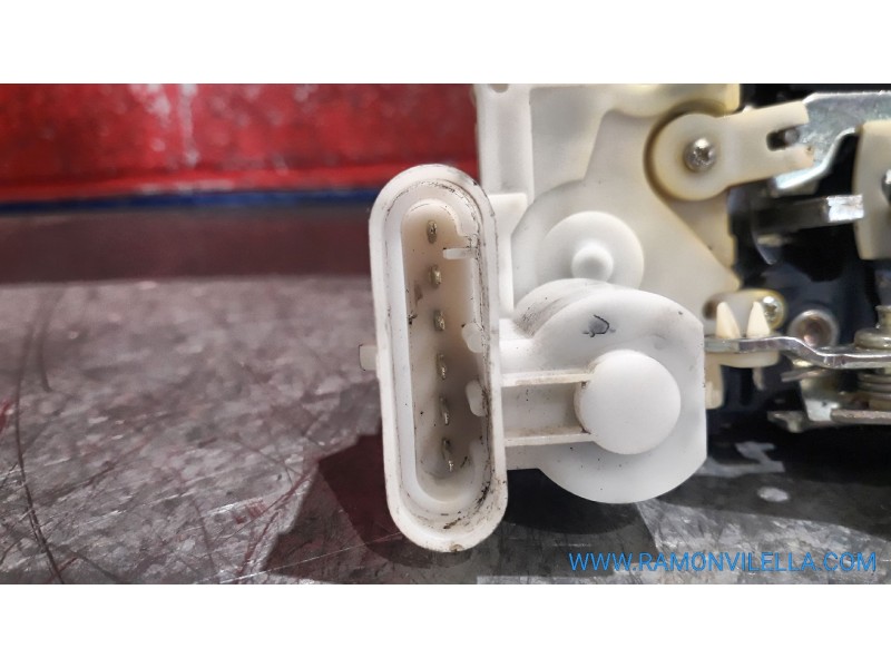 Recambio de cerra. puer. delantero derecha para fiat punto berlina (188) 1.9 d (i) | 08.99 - 12.02 1.9 d (i) | 08.99 - 12.02 ref