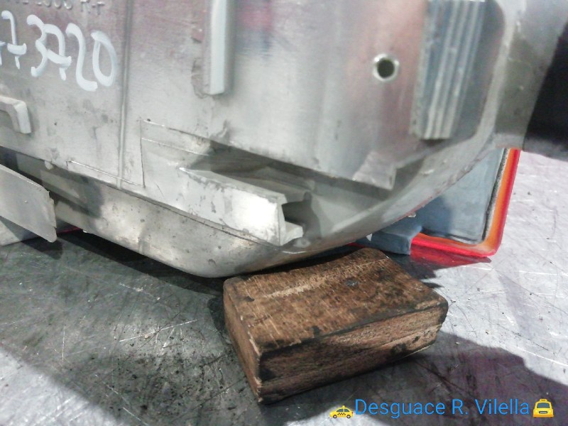 Recambio de piloto delan. derecho para audi 100 berlina (443) básico | 0.82 - ... referencia OEM IAM    Recambio de piloto delan. derecho para audi 100 berlina (443) básico | 0.82 - ... referencia OEM IAM