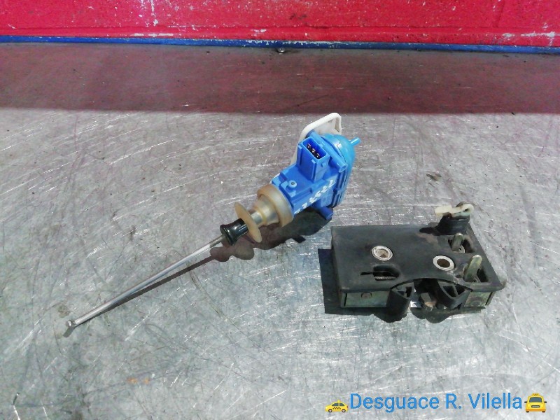 Recambio de cerra. puer. delantero derecha para audi 100 berlina (443) básico | 0.82 - ... referencia OEM IAM   