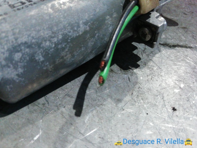 Recambio de elevalu. delan. derecho para audi 100 berlina (443) básico | 0.82 - ... referencia OEM IAM   