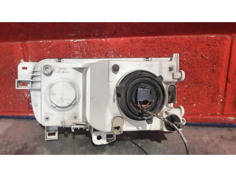 Recambio de faro derecho para nissan vanette cargo (05.1995)  | ... (05.1995)  | ... referencia OEM IAM    Recambio de faro derecho para nissan vanette cargo (05.1995)  | ... (05.1995)  | ... referencia OEM IAM