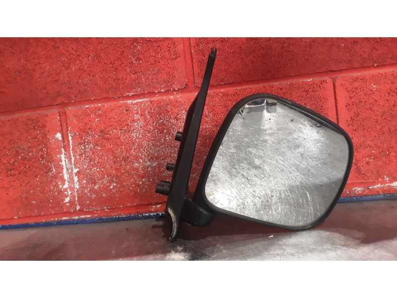 Recambio de retrovisor derecho para nissan vanette cargo (05.1995)  | ... (05.1995)  | ... referencia OEM IAM    Recambio de retrovisor derecho para nissan vanette cargo (05.1995)  | ... (05.1995)  | ... referencia OEM IAM