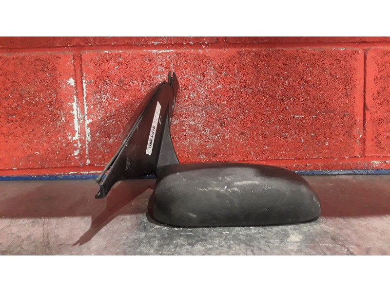 Recambio de retrovisor derecho para nissan vanette cargo (05.1995)  | ... (05.1995)  | ... referencia OEM IAM    Recambio de retrovisor derecho para nissan vanette cargo (05.1995)  | ... (05.1995)  | ... referencia OEM IAM