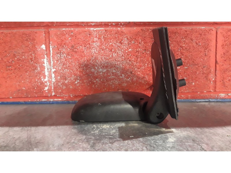 Recambio de retrovisor derecho para nissan vanette cargo (05.1995)  | ... (05.1995)  | ... referencia OEM IAM    Recambio de retrovisor derecho para nissan vanette cargo (05.1995)  | ... (05.1995)  | ... referencia OEM IAM