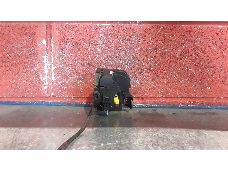 Recambio de cerra. puer. delantero izquierda para renault megane classic rn 1.6e referencia OEM IAM   