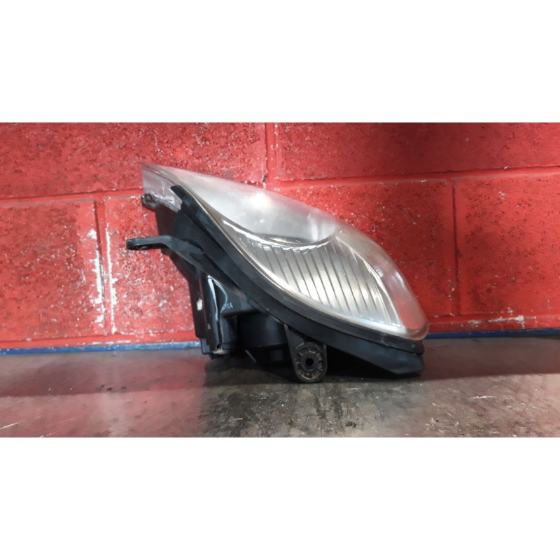 Recambio de faro derecho para kia rio 1.5 cat | 0.00 - ... 1.5 cat | 0.00 - ... referencia OEM IAM   