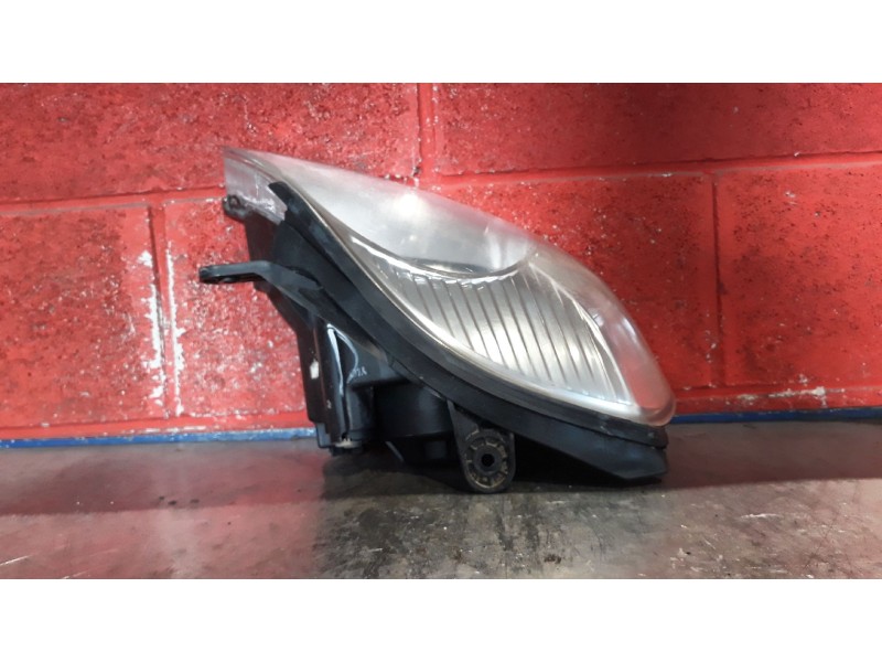 Recambio de faro derecho para kia rio 1.5 cat | 0.00 - ... 1.5 cat | 0.00 - ... referencia OEM IAM   