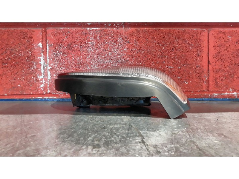 Recambio de piloto trasero izquierdo para nissan sunny sunny 1.6-16v slx a.a. referencia OEM IAM    Recambio de piloto trasero izquierdo para nissan sunny sunny 1.6-16v slx a.a. referencia OEM IAM