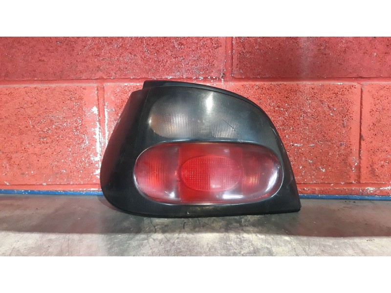 Recambio de piloto trasero izquierdo para renault megane alize 1.9dt referencia OEM IAM    Recambio de piloto trasero izquierdo para renault megane alize 1.9dt referencia OEM IAM